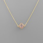 Quatrefoil Pendant Necklace - Pink